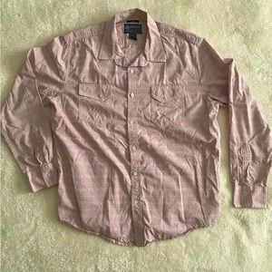 American Rag Men’s salmon button down shirt- Size L